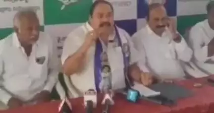 కూటమి పాలనలో అన్ని వ్యవస్థలు భ్రష్టు పట్టిపోయాయి: తిరువూరులో మాజీ ఎమ్మెల్యే నల్లగట్ల స్వామి దాసు ధ్వజం