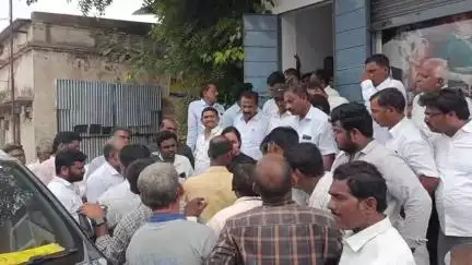 మాజీ మంత్రి ఏరాసు ప్రతాప్ రెడ్డి ఇంటి పై శ్రీశైలం ఎమ్మెల్యే బుడ్డా రాజశేఖర్ రెడ్డి వర్గీలు దాడి ఘటనపై స్పందించిన ఎంపీ