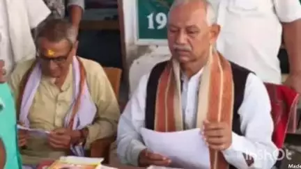 जलालपुर: जलालपुर स्थित आवास पर सांसद ने जनता से मुलाकात की, समस्याओं के समाधान का आश्वासन दिया