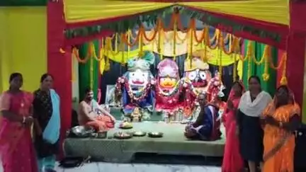 दंतेवाड़ा: किरन्दुल में रथ यात्रा के आठवें दिन भगवान जगन्नाथ की विशेष पूजा-अर्चना की गई