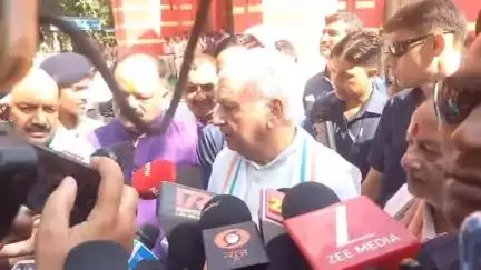 मुशहरी: लंगट सिंह कॉलेज के स्थापना दिवस समारोह में राज्यपाल आरिफ मोहहमद खां शामिल हुए