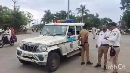 मंगरूळपीर: आज मंगरूळपीर पोलीस प्रशासनाच्या वतीने ट्रिपल सीट चालवणाऱ्या बाईक्सवारांवर दंडात्मक कारवाईचे सत्र