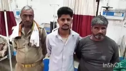 हाथरस: गांव परसरा में जमीनी विवाद के मामले में पुलिस ने चार लोगों को किया गिरफ्तार, शांति भंग के लिए किया चालान