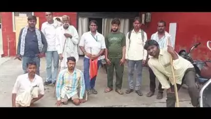 करौली: जिले के दिव्यांग जन भरतपुर CM आवास पर पहुंचे, जनसुनवाई में शहर में खाटू श्याम की मूर्ति स्थापित करने की मांग की