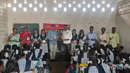 బాల్కొండ: మదర్‌ థెరిసా పాఠశాలలో సైబర్ క్రైంపై విద్యార్తినిలకు అవగాహన కల్పించిన సబ్ డివిజన్ షీ టీం కానిస్టేబుళ్లు