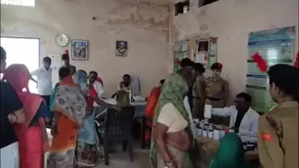 सिवनी: एनसीसी कैडेट्स ने बम्होड़ी ग्राम में नि:शुल्क मेडिकल कैंप का आयोजन किया