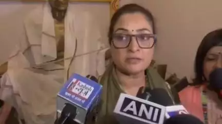 पटना ग्रामीण: पटना में महिला कांग्रेस अध्यक्ष अल्का लांबा का ऐलान, बिहार की एक लाख महिलाओं को मुफ्त सैनिटरी पैड देगी कांग्रेस