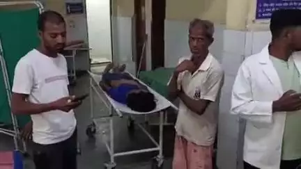 खलीलाबाद: स्टैंड पंखा लगाते समय करंट की चपेट में आने से 18 वर्षीय युवक की मौत, जिला अस्पताल में डॉक्टरों ने किया मृत घोषित