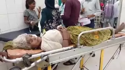 सीतापुर: गदनापुर ग्राम पंचायत के पास दो मोटरसाइकिलों की जोरदार टक्कर में दो लोग घायल हुए