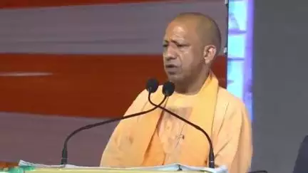 अमरोहा: अमरोहा मंडी समिति में बने मैंगो पैक हाउस की यूपी के मुख्यमंत्री योगी आदित्यनाथ ने की प्रशंसा