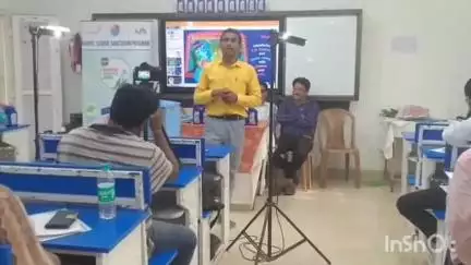 ବୀରମହାରାଜପୁର: ବିନିକା ଉଚ୍ଚ ବିଦ୍ୟାଳୟ ଠାରେ  ଏକ ଦିବସୀୟ ତାଲିମ ଶିବିର ଅନୁଷ୍ଠିତ , ଯୋଗଦେଲେ ଗୋଷ୍ଠୀ ଶିକ୍ଷା ଧିକାରି