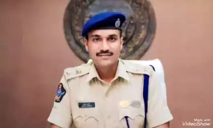 ముందస్తు అనుమతి లేకుండా ర్యాలీ,ధర్నా, సమావేశాలు నిర్వహిస్తే చట్టపరంగా చర్యలు: విజయనగరం లో జిల్లా ఎస్పీ వకుల్ జిందాల్