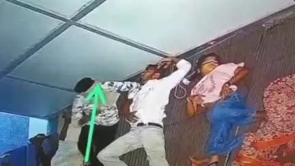 हनुमानगढ़: टाउन के जिला अस्पताल में इलाज करवाने आए मरीजों के परिजनों के 3 फोन हुए चोरी, सीसीटीवी में कैद हुई वारदात