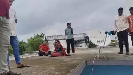 राळेगाव: वडकी येथे कुत्र्याच्या तावडीतून वाचण्यासाठी रोही शिरला वस्तीतील घरात, अखेर वन विभागाने केले जेरबंद