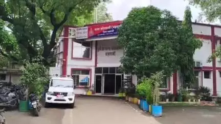 बड़वानी: कोतवाली पुलिस ने चोरी के दो अलग-अलग मामलों में दो आरोपियों को किया गिरफ्तार, चोरी का सामान ज़ब्त