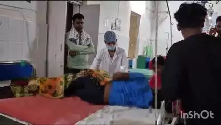 माकड़ी: भीरागांव की 16 वर्षीय किशोरी ने नैनो यूरिया खाद का किया सेवन, परिजनों ने फरसगांव अस्पताल में कराया भर्ती
