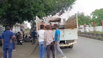 મહાનગરપાલિકા દ્વારા નિર્મળનગર વિસ્તારમાંથી દબાણો દૂર કરવામાં આવ્યા