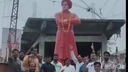 राजसमंद: राजसमंद में भाजपा कार्यकर्ता एवं पदाधिकारी ने स्वामी विवेकानंद की पुण्यतिथि पर अर्पित की पुष्पांजलि