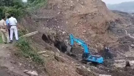 বারাবনী: কুলটির দামাগড়িয়া কয়লাখনিতে অবৈধ খননের চেষ্টা রুখল বিসিসিএল কতৃপক্ষ