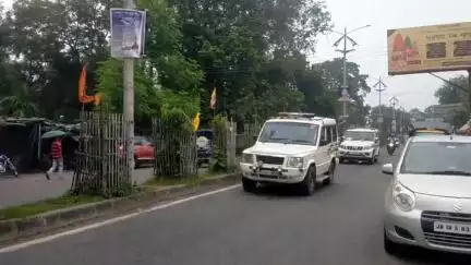 धनबाद/केंदुआडीह: धनबाद में मोहर्रम को लेकर प्रशासन मुस्तैद, थाना प्रभारियों ने सड़कों पर निकाला फ्लैग मार्च