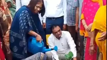 झालरापाटन: झालावाड़ के दुर्गपुरा से सृजन की सुरक्षा: हर बेटी के लिए 11 पौधे लगाकर महिला हक का नया पर्व शुरू किया गया