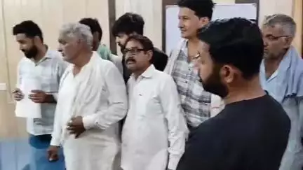 रावतसर: माकपा ने सीएम के नाम एसडीएम को सौंपा ज्ञापन, वन माफिया व दोषी वनविभाग कर्मियों पर कार्रवाई की मांग