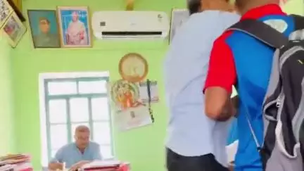 मलसीसर: मंडावा में नेशनल कबड्डी खिलाड़ी के लिए प्रिंसिपल से भिड़े एनएसयूआई जिलाध्यक्ष राहुल जाखड़, वीडियो हुआ वायरल