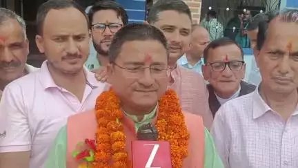 चमोली: भाजपा जिलाध्यक्ष गजपाल बर्तवाल ने रानौ वार्ड से किया नामांकन, कहा- जहां अधिक कार्यकर्ता चुनाव लड़ रहे, वहां सीट फ्री छोड़ी गई