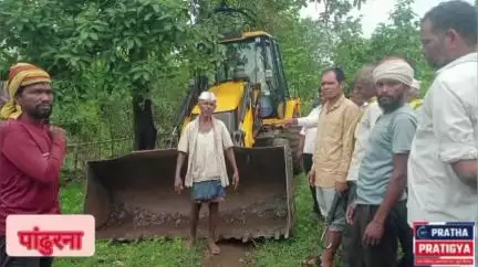 ग्राम पंचायत नरसला ग्राम ढोलनखापा में ग्रामिणो ने रोका कार्य  लगाया सबूत मिटाने का आरोप