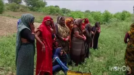 भोगनीपुर: करियापुर के निकट संदिग्ध परिस्थितियों में पेड़ से फंदे से लटका मिला महिला का शव, परिजनों में मचा कोहराम