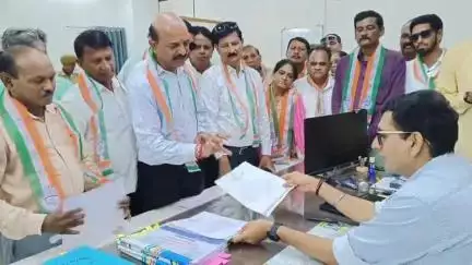 આણંદ શહેર: કલેકટર કચેરી ખાતે જિલ્લા કોંગ્રેસ પ્રમુખે વિવિધ પ્રશ્નો મુદ્દે નિવાસી અધિક કલેકટરને રજૂઆત કરી