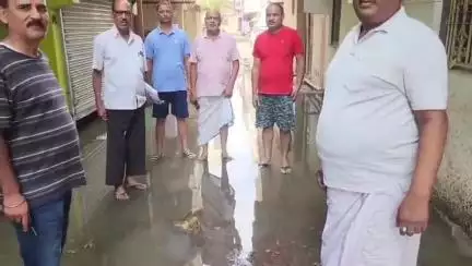 सिवान: सिवान के मालवीय नगर में जल निकासी न होने से मोहल्लेवासी परेशान