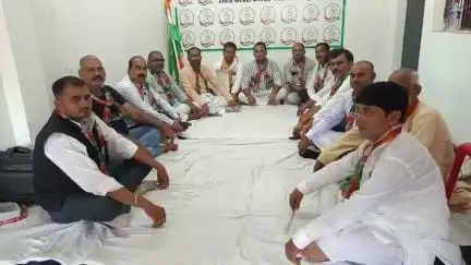 मंझनपुर: कांग्रेस का संगठन सृजन चरण पूरा, नवनिर्वाचित कमेटी ने नफरत के खिलाफ़ एकजुटता की शपथ ली, मंझनपुर में हुई प्रेस कॉन्फ्रेंस