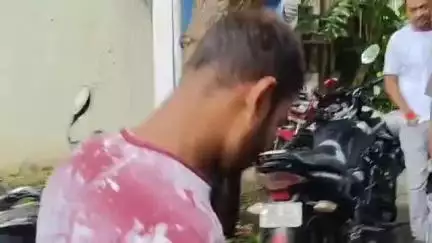 কালনা ১: সোমরাবাজার এলাকায় রেলের গেটম্যানের সাথে দুর্ব্যবহার তাকে মারধরের অভিযোগে গ্রেফতার এক যুবক
