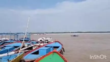गंगा का जलस्तर लगातार बढ़ रहा है, प्रशासन अलर्ट मोड में