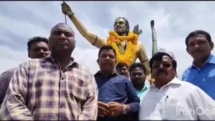బ్రిటిషర్లను గడగడలాడించిన వ్యక్తి అల్లూరి సీతారామరాజు : గిరిజన సంఘాల రాష్ట్ర ఐక్యవేదిక అధ్యక్షులు శీను నాయక్