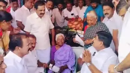 பல்லடம்: என்ஜிஆர் சாலையில் அதிமுக சார்பில் முன்னாள் அமைச்சர்கள் திண்ணை பிரச்சாரத்தில் ஈடுபட்டனர்