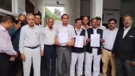 बीकापुर: बीकापुर बार एसोसिएशन के शपथ ग्रहण समारोह में सपा सांसद, सपा जिलाध्यक्ष सहित दर्जनों पदाधिकारी रहेंगे मौजूद