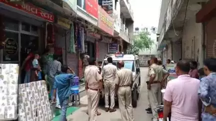 नीम का थाना: नीमकाथाना पुलिस ने होटल और कैफे पर अवैध गतिविधियों के खिलाफ ताबड़तोड़ कार्रवाई की
