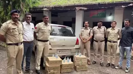 उदयनगर: आबकारी विभाग ने देवास और सोनकच्छ में कार्रवाई कर मामला दर्ज किया, कार से 8 पेटी देशी मदिरा जब्त