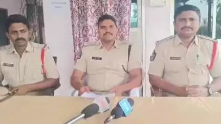 చెవుటూరు గ్రామంలో ఇటీవల జరిగిన హత్య కేసును చేదించిన జి కొండూరు పోలీసులు