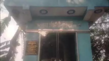कन्नौज: कन्नौज के बेहटा गांव में स्थित बाबा भास्करन नाथ जी के मंदिर में मिट्टी का बड़ा चमत्कार है