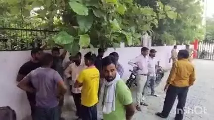 लखीमपुर: खंता ताल चौराहे के पास दो बाइकों की आमने-सामने भिड़ंत, एक की इलाज के दौरान जिला अस्पताल में मौत, एक घायल