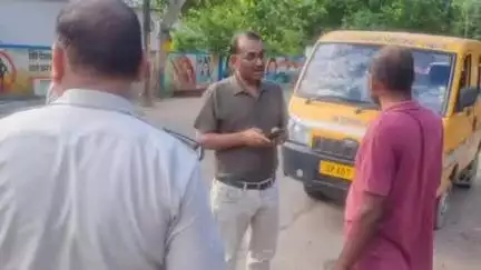 बहराइच: बहराइच शहर में एआरटीओ ने की कार्रवाई, 3 स्कूली वाहन सहित 7 वाहन सीज़, 20 स्कूली वाहनों पर की गई जुर्माने की कार्रवाई