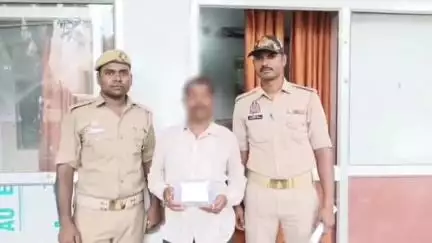 गोरखपुर: रामगढ़ताल थाना पुलिस ने चोरी के आरोप में 1 अभियुक्त को किया गिरफ्तार, 1 मोबाइल भी किया बरामद