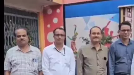 छिंदवाड़ा नगर: शिक्षकों की रिटायरमेंट उम्र 65 वर्ष करने की मांग को लेकर कलेक्टर को सौंपा गया ज्ञापन