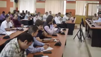 धर्मशाला: DC कार्यालय धर्मशाला में उप मुख्य सचेतक केवल सिंह पठानिया की अध्यक्षता में विभिन्न विकास कार्यों की समीक्षा बैठक आयोजित