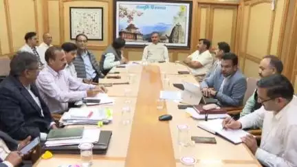 शिमला शहरी: मुख्यमंत्री ने एचआरटीसी को ग्रीन हाइड्रोजन बसों की संभावना तलाशने के दिए निर्देश