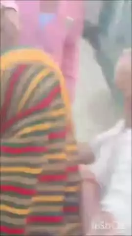 एटा: करतला में आपसी विवाद के चलते लड़ाई-झगड़ा, मां-बहन की गंदी, अश्लील गालियों का LIVE वीडियो सोशल मीडिया पर हुआ वायरल