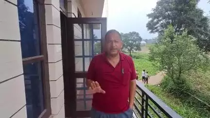 बिलासपुर सदर: जकातखाना में रेलवे कम्पनी के खिलाफ मजदूरों का धरना प्रदर्शन चौथे दिन भी जारी, कम्पनी के तीन प्रमुख अधिकारी हिमाचल में